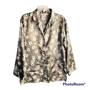 La Fleur Lingerie Sleepwear Floral Print Top Size Medium